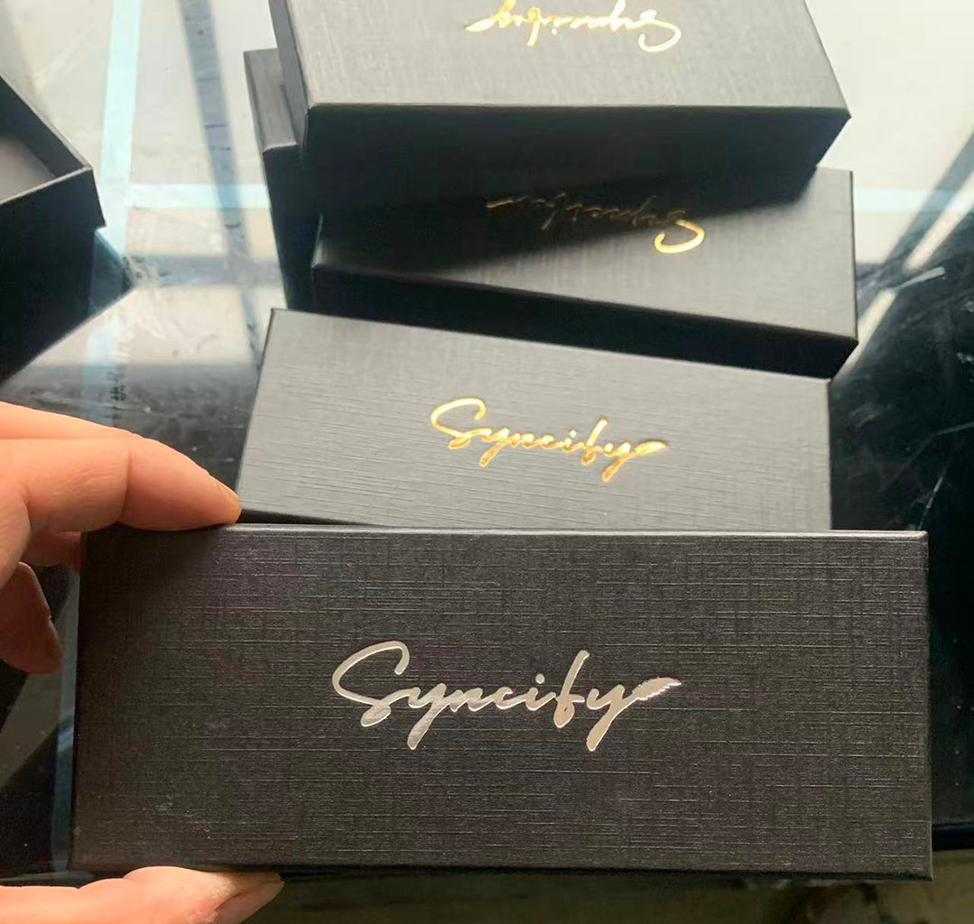 Elegant black pen presentation box featuring heaven and earth cover style